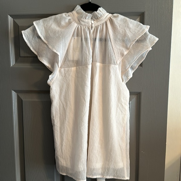 Flutter sleeve blouse - Picture 2 of 4